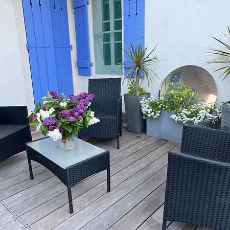 Gite Chez Madeleine Apartment ลูอองส์ ภายนอก รูปภาพ