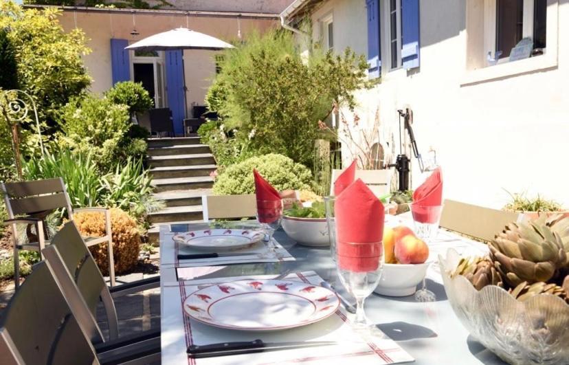 Gite Chez Madeleine Apartment ลูอองส์ ภายนอก รูปภาพ